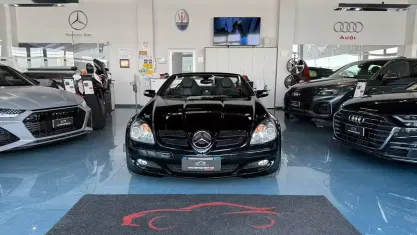 Usata Mercedes SLK200 163 CV (119 kW) 2007 Nero Cabrio