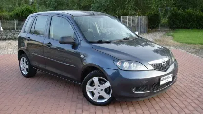 Usata Mazda 2 Style 68 CV (50 kW) 2007 Grigio Utilitaria