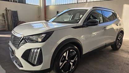 Usata Peugeot 2008 Allure 102 CV (75 kW) 2025 Bianco SUV