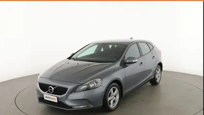 Usata Volvo V40 Kinetic 120 CV (88 kW) 2017 Grigio Berlina