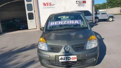 Usata Renault Modus 75 CV (55 kW) 2005 Grigio Monovolume