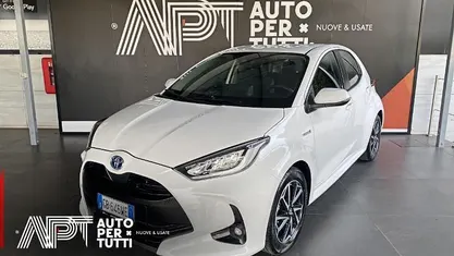 Usata Toyota Yaris Hybrid Trend 116 CV (85 kW) 2020 Utilitaria