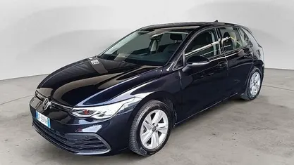 Usata VW Golf VIII Life 110 CV (80 kW) 2021 Grigio Berlina