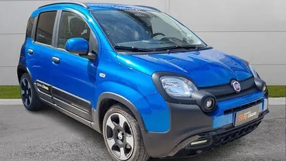 Usata Fiat Panda 70 CV (51 kW) 2025 Blu italia (metallizzato) Utilitaria