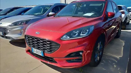 Second-hand Ford Kuga ST-Line 190 CP (139 kW) 2023 Roșu SUV