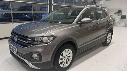 Limestone grey metallizzato Usata 2019 VW T-Cross Style SUV | 14.890 € (Buon prezzo)