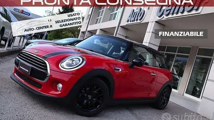 Usata Mini Cooper 136 CV (100 kW) 2019 Rosso Utilitaria