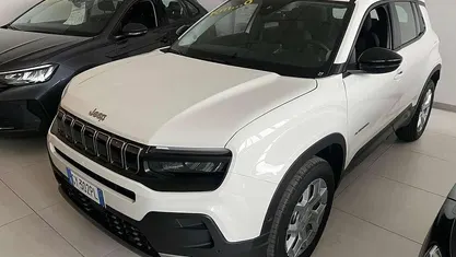 Nuova Jeep Avenger Longitude 101 CV (74 kW) 2025 Bianco SUV