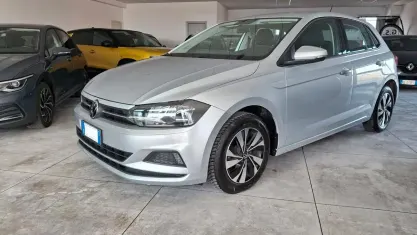 Usata VW Polo Comfortline 90 CV (66 kW) 2021 Grigio Utilitaria