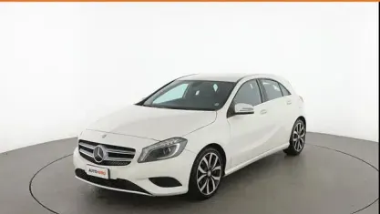 Usata Mercedes A180 Urban 110 CV (80 kW) 2015 Bianco Utilitaria