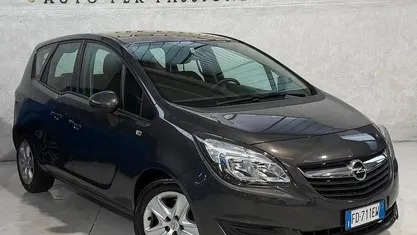 Usata Opel Meriva 95 CV (69 kW) 2016 Grigio Monovolume