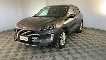 Usado Ford Kuga Titanium 150 CV (110 kW) 2022 Gris SUV
