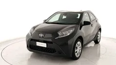 Bianco Usata 2024 Toyota Aygo Active Due volumi | 15.700 € (Buon prezzo)
