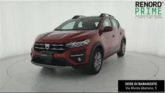 Rossa Usata 2022 Dacia Sandero Comfort Due volumi | 14.490 € (Buon prezzo)