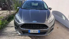 Grigio Usata 2016 Ford Fiesta Business Edition Tre volumi | 8490 € (Buon prezzo)