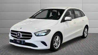 Grigio Usata 2019 Mercedes B180 Sport Monovolume | 16.500 € (Buon prezzo)
