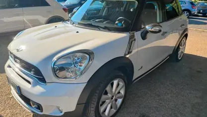 Usata Mini Cooper D Countryman 143 CV (105 kW) 2015 Bianco SUV