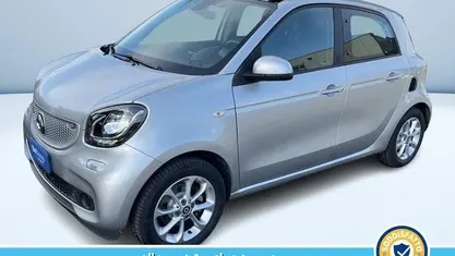Argento metallizzato Usata 2019 Smart ForFour Electric Drive Passion Tre volumi | 9200 € (Ottimo prezzo)