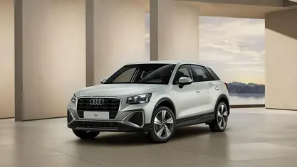 Nuova Audi Q2 S-Line 2026 Argento cavo metallizzato SUV