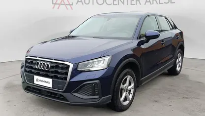 Usata Audi Q2 Ambiente 150 CV (110 kW) 2021 Blu/azzurro SUV