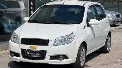 Usata Chevrolet Aveo 82 CV (60 kW) 2010 Bianco Berlina