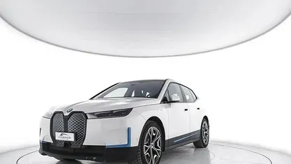 Usata BMW iX 239 kW (326 CV) 2022 Bianco SUV