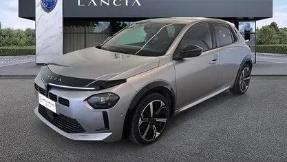 Usata Lancia Ypsilon 101 CV (74 kW) 2025 Utilitaria