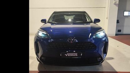 Usata Toyota Yaris Cross Lounge 116 CV (85 kW) 2021 Blu SUV