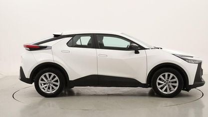 Brugt Toyota C-HR Active 140 HK (102 kW) 2024 SUV