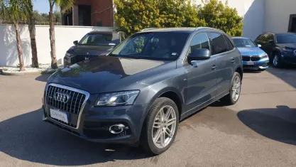 Usata Audi Q5 170 CV (125 kW) 2009 Grigio scuro metallizzato SUV