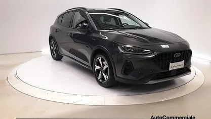 Grigio scuro Usata 2022 Ford Focus Active Berlina | 16.800 € (Ottimo prezzo)
