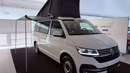 Usata VW California California 150 CV (110 kW) 2022 Bianco pastello Furgone