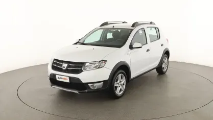 Usata Dacia Sandero Prestige 90 CV (66 kW) 2015 Bianco