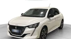 Usata 2022 Peugeot 208 Allure Due volumi | 16.500 € (Buon prezzo)