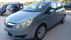 Grigio Usata 2009 Opel Corsa Club Tre volumi | 2600 € (Buon prezzo)