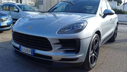 Grigio Usata 2021 Porsche Macan SUV | 51.200 € (Super prezzo)