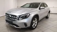 Grigio Usata 2019 Mercedes GLA200 Premium SUV | 23.990 € (Buon prezzo)