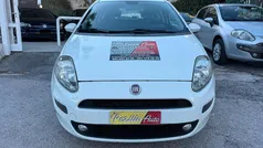 Bianco Usata 2014 Fiat Punto Street Tre volumi | 4300 € (Ottimo prezzo)