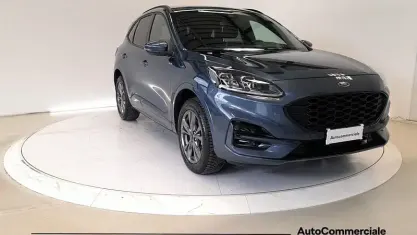 Usata Ford Kuga ST-Line 224 CV (164 kW) 2023 Blu SUV