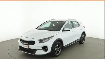 Usata Kia XCeed Urban 120 CV (88 kW) 2022 Bianco SUV