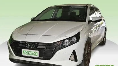 Usata Hyundai i20 83 CV (61 kW) 2022 Bianco Utilitaria