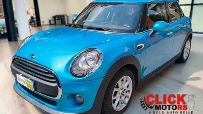 Usata Mini Cooper D 116 CV (85 kW) 2018 Blu/azzurro Utilitaria