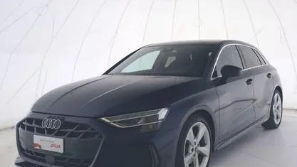 Blu/azzurro Usata 2024 Audi A3 S-Line Berlina | 35.500 € (Buon prezzo)