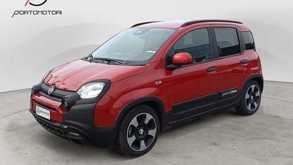 Usata Fiat Panda Cross Cross 69 CV (50 kW) 2025 Rosso Utilitaria