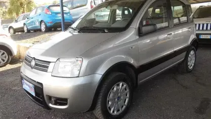 Usata Fiat Panda 4x4 Climbing 69 CV (50 kW) 2006 Grigio Utilitaria