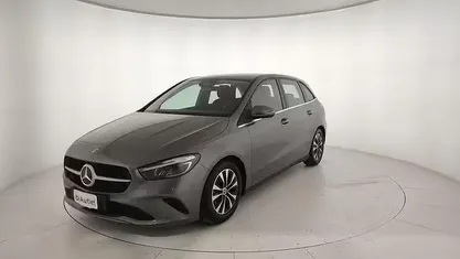 Usata Mercedes B180 Progressive 135 CV (99 kW) 2024 Grigio Monovolume
