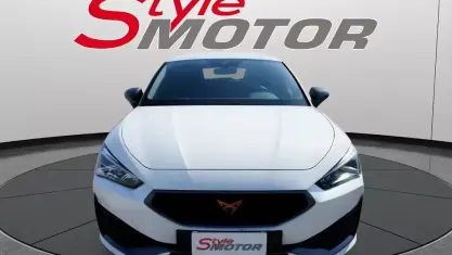 Usata Cupra Leon 150 CV (110 kW) 2024 Bianco Berlina