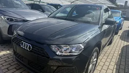 Usata Audi A1 Sportback Business 110 CV (80 kW) 2023 Grigio Utilitaria