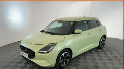 Usata Suzuki Swift 83 CV (61 kW) 2024 Verde Utilitaria