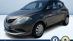 Usata 2017 Lancia Ypsilon Gold Due volumi | 9100 € (Buon prezzo)